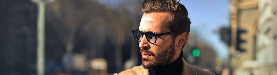 Choosing The Right Glasses Colour to Complement Your Style